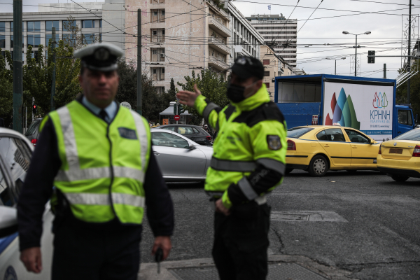 Κίνηση τώρα στους δρόμους της Αττικής: Εκτός λειτουργίας φανάρια, χωρίς μετρό προς αεροδρόμιο