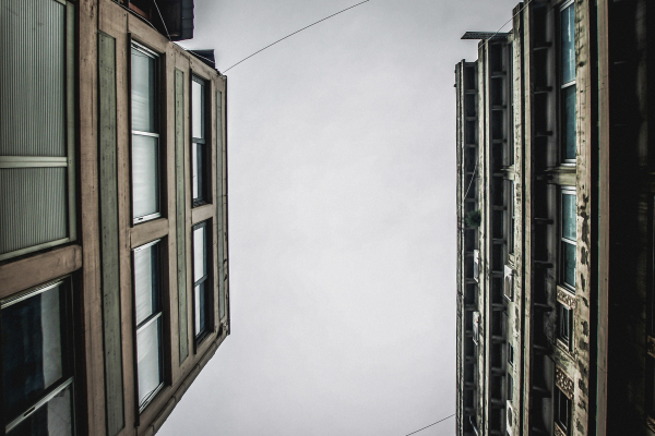 Μείωση ΕΝΦΙΑ για ασφαλισμένες κατοικίες: Ποιοι δικαιούνται έκπτωση και πώς υποβάλλεται η αίτηση