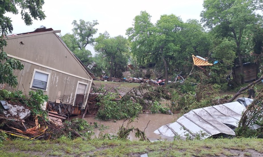 Φονικές πλημμύρες στο Τέξας: Φόβος ότι οι νεκροί θα αυξηθούν (βίντεο)
