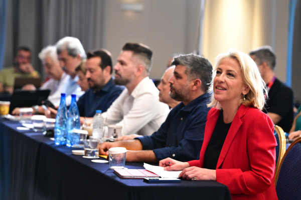 Με αρχηγούς Δούρου, Παππά, Πολάκη η «συλλογική ηγεσία» - Σκληρή επίθεση σε Τσίπρα και όσους έφυγαν