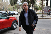 Πολάκης για Φαραντούρη: «Ο τύπος είναι ΦΕΛΛΟΣ - Ο κύκλος των μετακινήσεών του δεν έχει κλείσει!»