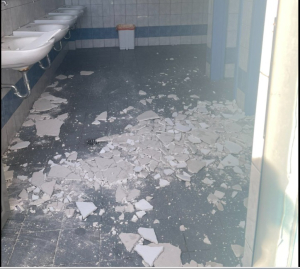 Πτώση σοβάδων στο 1ο Δημοτικό Παλαιού Φαλήρου: Το ξέσπασμα μαμάς μαθητή (εικόνα)