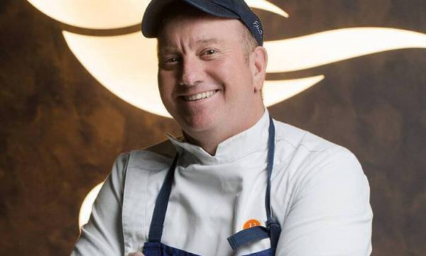 O αρχιμάγειρας του Μποτρίνι απαντά για τις καταγγελίες για βασανιστήρια στην κουζίνα του