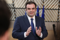 Pierrakakis Heads to G7 After High-Level Costa Navarino Talks