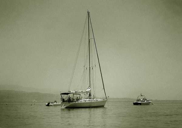 Μειώνεται το τέλος παραμονής και πλόων - Ποια σκάφη θα είναι υπόχρεα