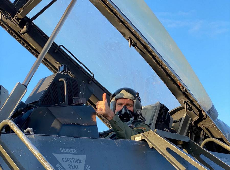 @GeoffreyPyatt twitter