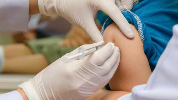 Κατά 2.700% έχει αυξηθεί η τιμή των παιδικών εμβολίων από το 2001