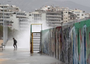 Μετ' εμποδίων οι ακτοπλοϊκές συγκοινωνίες λόγω των ανέμων