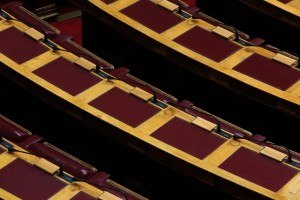 Βουλή: Κυρώθηκαν οι συμφωνίες ΕΕ με Λιχτενστάιν - Άγιο Μαρίνο κατά της φοροδιαφυγής