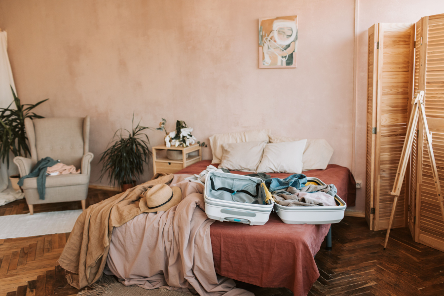 Η Airbnb αλλάζει τους κανόνες για τους οικοδεσπότες