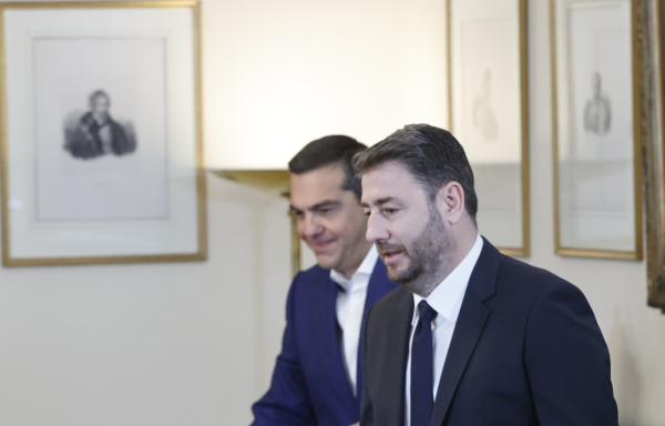 Εκτός από Μητσοτάκη χαίρεται και ο Ανδρουλάκης