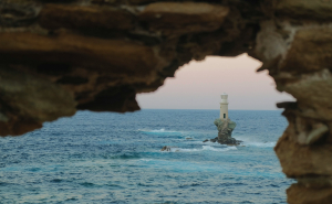 Τα 3 ζεστά νησιά που πρέπει οπωσδήποτε να επισκεφθείτε το Μάιο