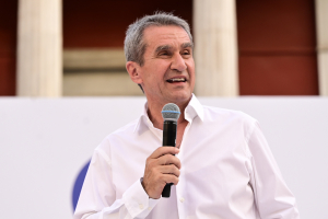 Το κόμπλεξ με τον Αλέξη και τα καλά λόγια από τη Μέρκελ