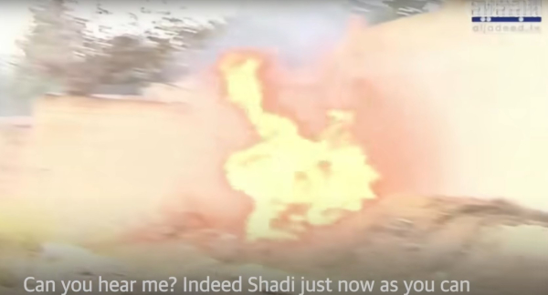 Η συγκλονιστική στιγμή που ρουκέτα σκάει σε απόσταση αναπνοής από δημοσιογράφo σε live μετάδοση