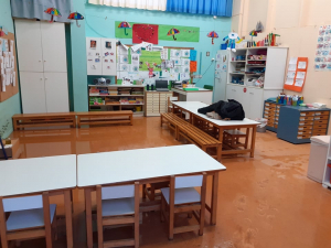 Πλημμύρισε νηπιαγωγείο στην Καλλιθέα από την έντονη βροχόπτωση
