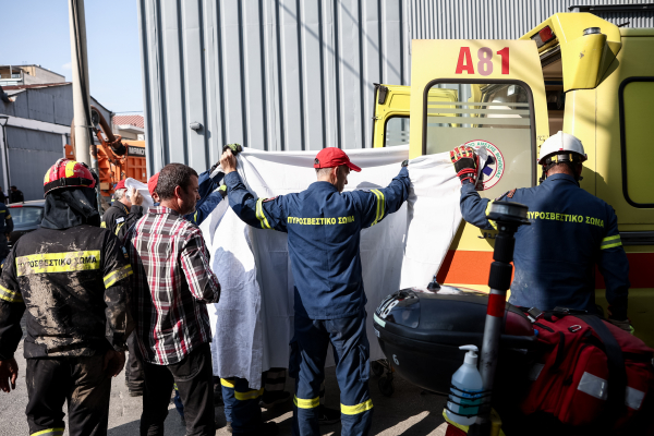Νεκρός 27χρονος στον Πειραιά: Τον κατάπιε φρεάτιο 7 μέτρων, πώς συνέβη το εργατικό δυστύχημα