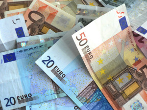 Εξωδικαστικός Μηχανισμός: Πλησιάζει η εφαρμογή και για τις επιχειρήσεις με χρέη έως 300.000 ευρώ