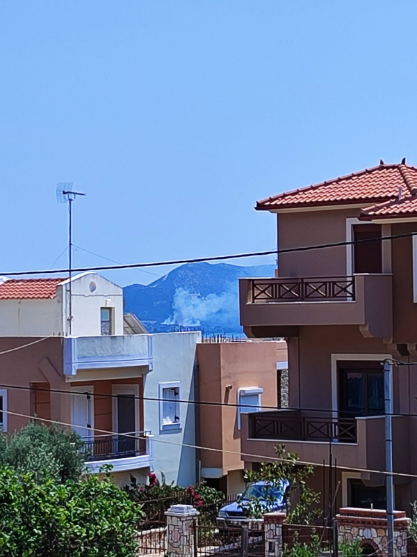 Φωτιά τώρα στην Εύβοια - Μήνυμα από το 112 για ετοιμότητα