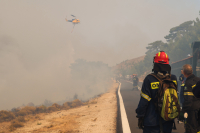 «Ρωτάγαμε αστυνομικούς τι να κάνουμε και μας έλεγαν &quot;ό,τι θέλετε&quot;» - «Μηδέν συντονισμός» ενώ καίγονταν χωριά στη Χίο