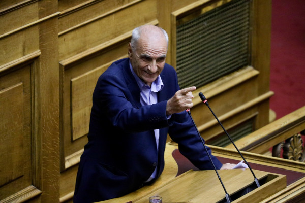 Γ. Βαρεμένος: «Ο κ. Καραμανλής να αφήσει το μετρό και να θυμηθεί το μέτρο»