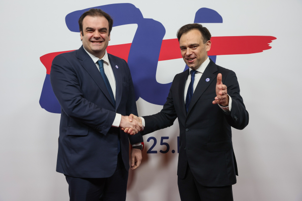 Πιερρακάκης από το Eurogroup: Προς διερεύνηση αμοιβαία ωφέλιμη λύση μεταξύ ΕΕ και ΗΠΑ