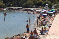 «Φλερτάρει» με τους 40 ο καιρός - Μελτέμια και υδράργυρος φέρνουν συναγερμό για φωτιές