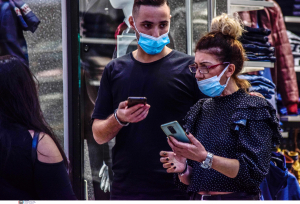 Προσεχώς όλοι ανεμβολίαστοι: Πότε και για ποιούς λήγουν τα πιστοποιητικά εμβολιασμού