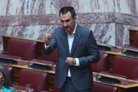 Χαρίτσης: Κανείς δεν απειλεί τη Δημοκρατία μας, εκτός από μια κυβέρνηση που περιφρονεί τους κανόνες της