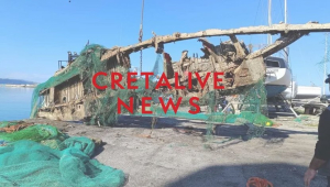 Πολεμικό αεροσκάφος στα... δίχτυα ψαρά στην Κρήτη (Φωτογραφίες)
