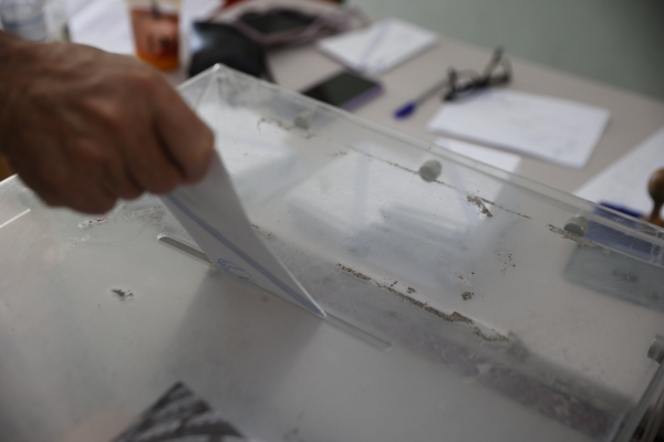 Δημοσκόπηση Marc: Το 28,5% θέλει κυβέρνηση ΠΑΣΟΚ, ΣΥΡΙΖΑ, Πλεύσης Ελευθερίας και Νέας Αριστεράς