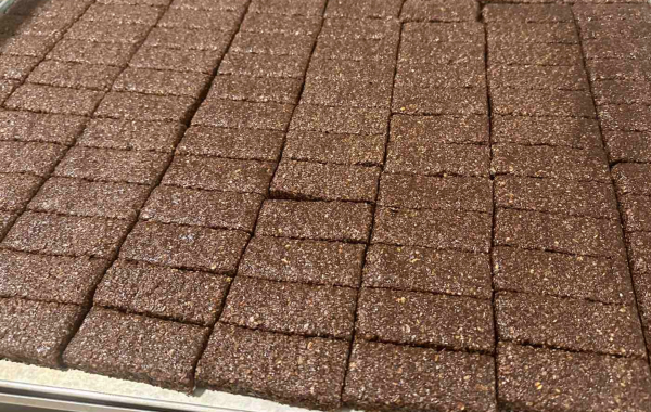 Η διατροφή των αρχαίων σε μια... μπάρα - Δείτε τι κάνει μια εταιρία από την Κύμη