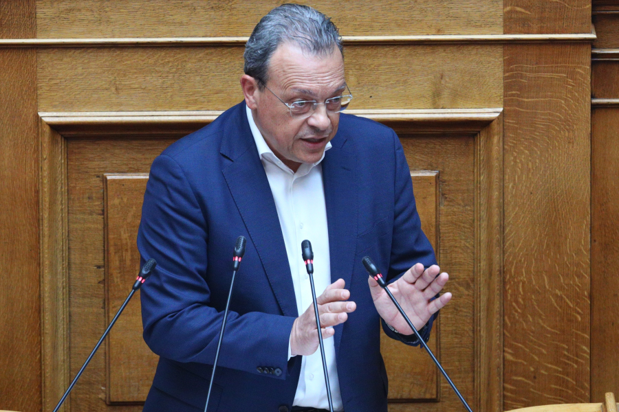 Τι θα κάνει ο Σωκράτης Φάμελλος με τη Νίνα Κασιμάτη;