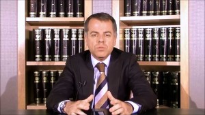 O Γιάννης Καρούζος αρθρογραφεί και θα απαντά στα ερωτήματά σας: Ολες οι αλλαγές στα εργασιακά