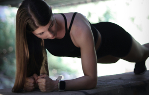 Πόση ώρα πρέπει να «κρατάς» τη σανίδα, ανάλογα με την ηλικία σου