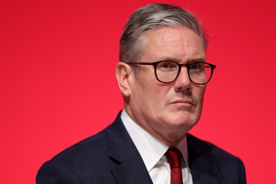 Κιρ Στάρμερ: Απέναντι σε όλα τα μέτωπα, υπόσχεται μάχη κατά της ακροδεξιάς