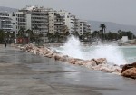 Βροχές, ισχυροί άνεμοι και αφρικανική σκόνη