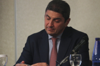 ΣΥΡΙΖΑ: Ντροπή για τη Νέα Δημοκρατία η επιστροφή Αυγενάκη