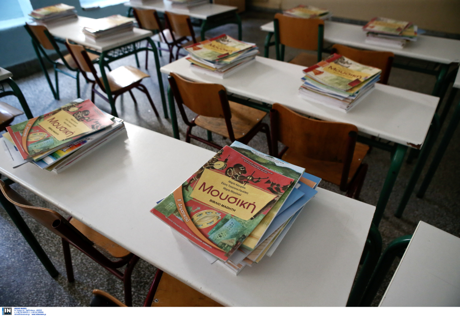 Κλειστά σχολεία και 24ωρη απεργία αποφάσισαν οι δάσκαλοι