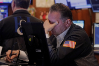 Wall Street: Υποχώρησαν ξανά οι αμερικανικές μετοχές - Ανησυχία για τις οικονομικές πολιτικές Τραμπ