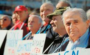 Διαμαρτυρία συνταξιούχων για τον αποκλεισμό τους από την Επιτροπή Σοφών για το Ασφαλιστικό