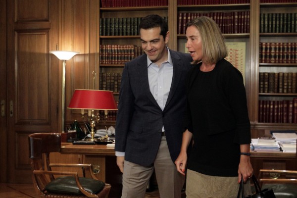 Τι συζήτησαν Τσίπρας - Μογκερίνι