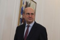 Χατζηδάκης σε ΠΑΣΟΚ: Συνδυάζει την άγνοια με τη δημαγωγία