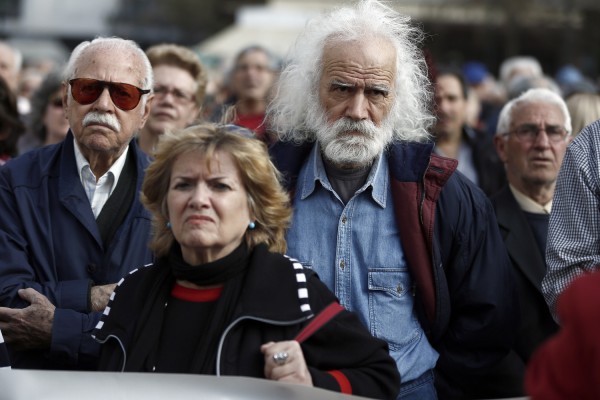 Ολοκληρώθηκε η πορεία των συνταξιούχων στο κέντρο της Αθήνας