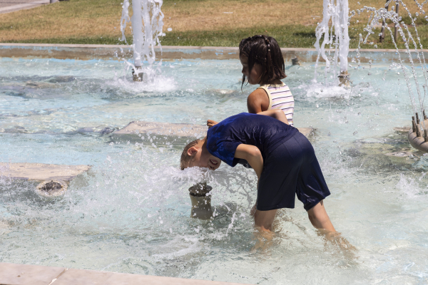 Ο καύσωνας δοκιμάζει τα δίκτυα - Υπάρχει κίνδυνος για γενικευμένο μπλακ άουτ