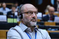 Αρναούτογλου για κόκκινα δάνεια: Πινγκ πονγκ αρμοδιοτήτων, η κυβέρνηση απούσα