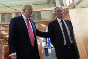 Έξαλλος Τραμπ κατά Πάουελ: Πολύ αργός και εντελώς αποτυχημένος