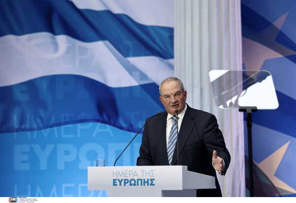 Καραμανλής: «Η χώρα χρειάζεται σταθερότητα, μόνο η ΝΔ μπορεί να την εγγυηθεί», τα «βέλη» για την ΕΕ