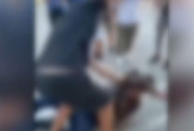 Σοκαριστικό βίντεο με άγριο ξυλοδαρμό 13χρονου μέσα σε σχολείο, «σκοτώστε τον» φώναζαν οι συμμαθητές του
