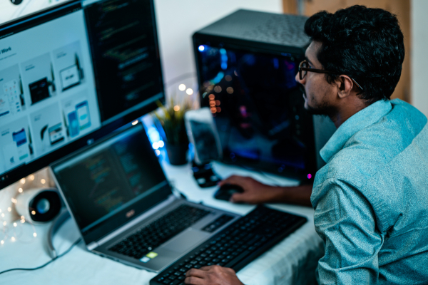 Πρόγραμμα Ψηφιακής Ενδυνάμωσης: Παράταση ως τις 15 Οκτωβρίου για τις αιτήσεις