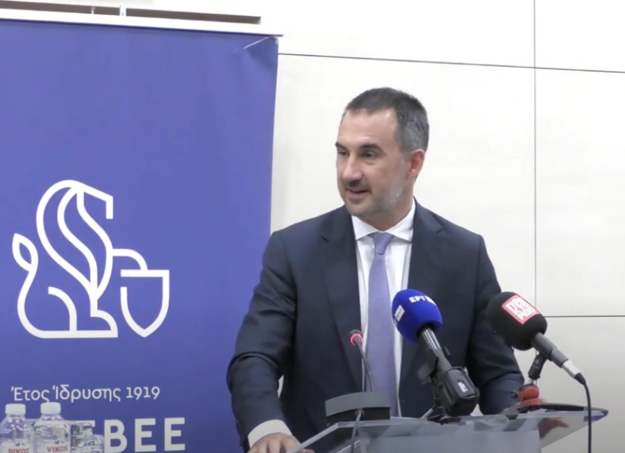 Αλέξης Χαρίτσης στη ΓΣΕΒΕΕ: «Η πράσινη μετάβαση απειλεί να αφήσει πίσω τις μικρές επιχειρήσεις»